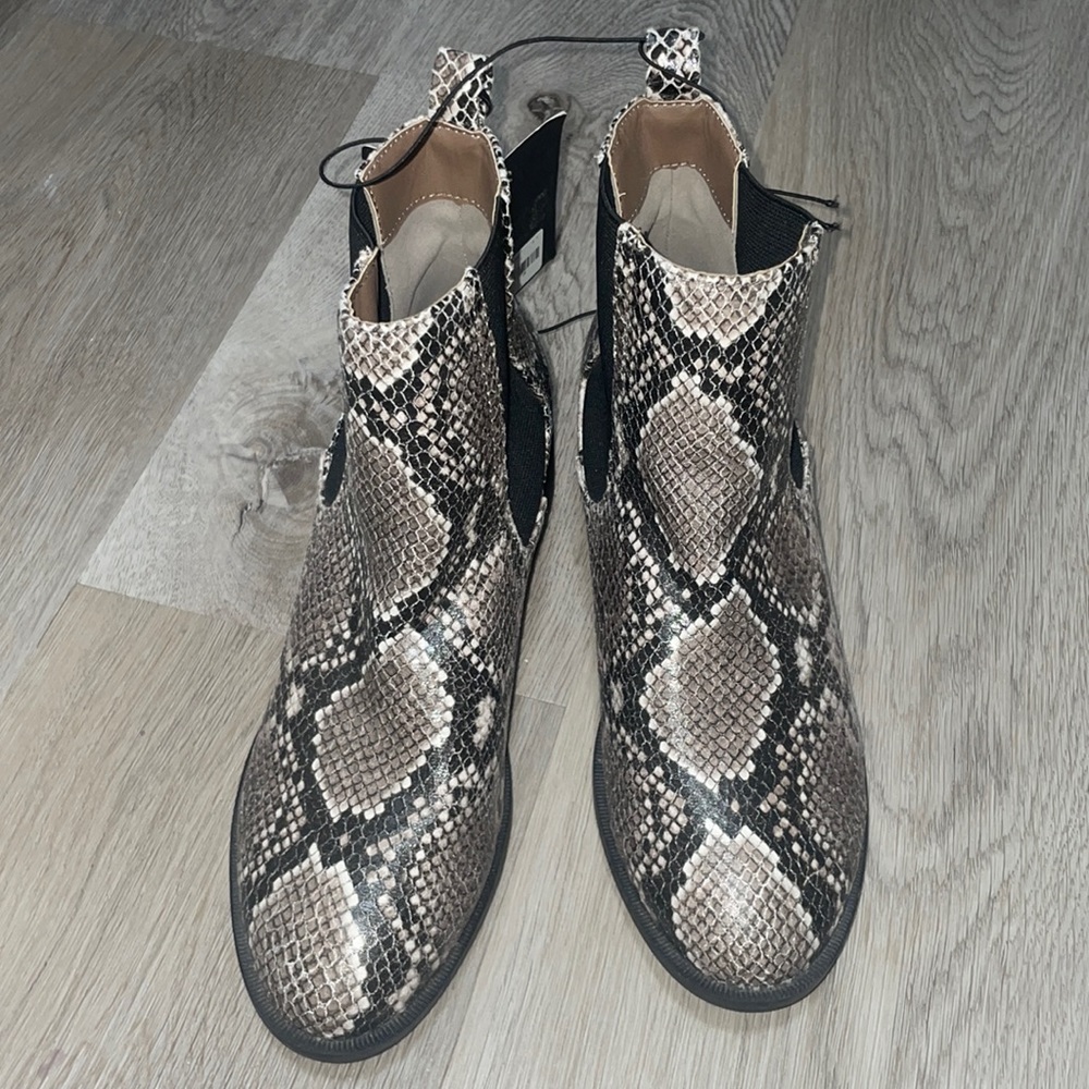 Forever 21 boots